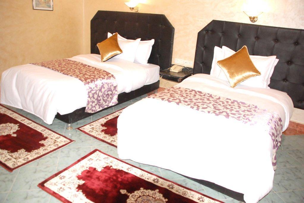 El Ati Hotel Ерфуд Екстериор снимка
