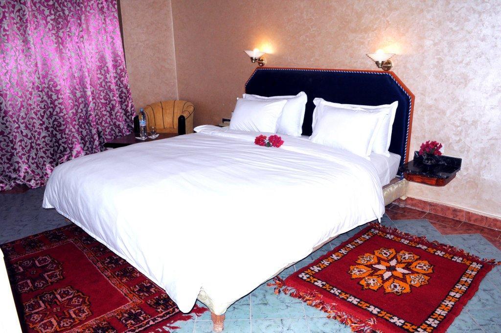 El Ati Hotel Ерфуд Екстериор снимка