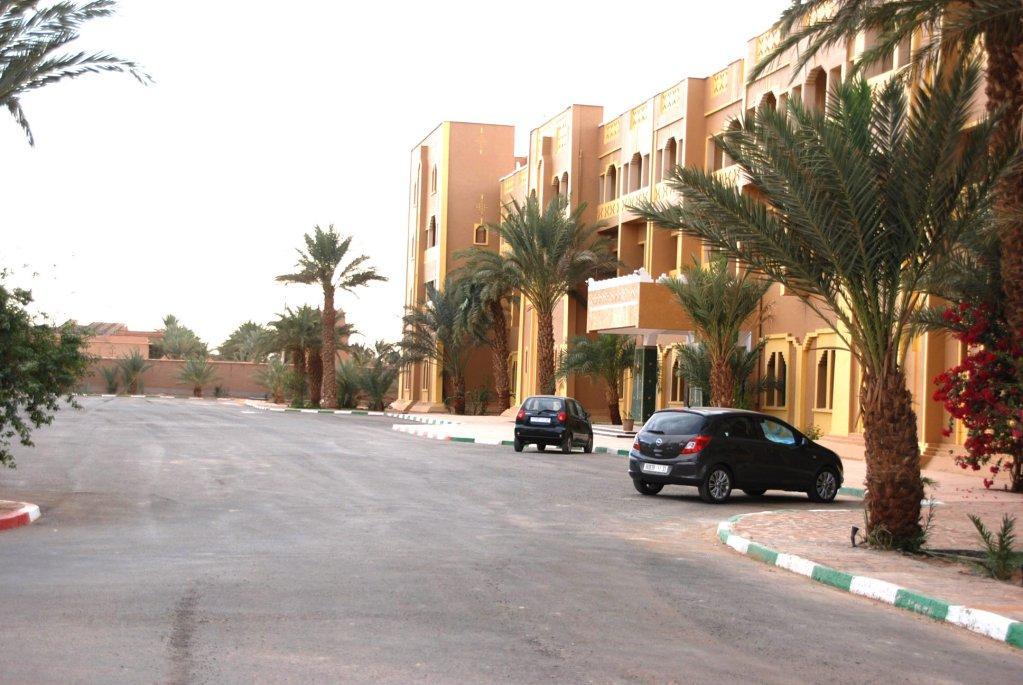 El Ati Hotel Ерфуд Екстериор снимка