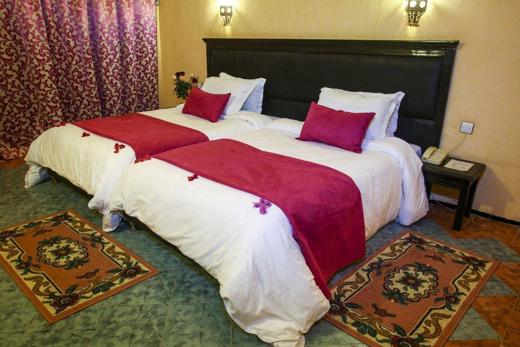 El Ati Hotel Ерфуд Екстериор снимка