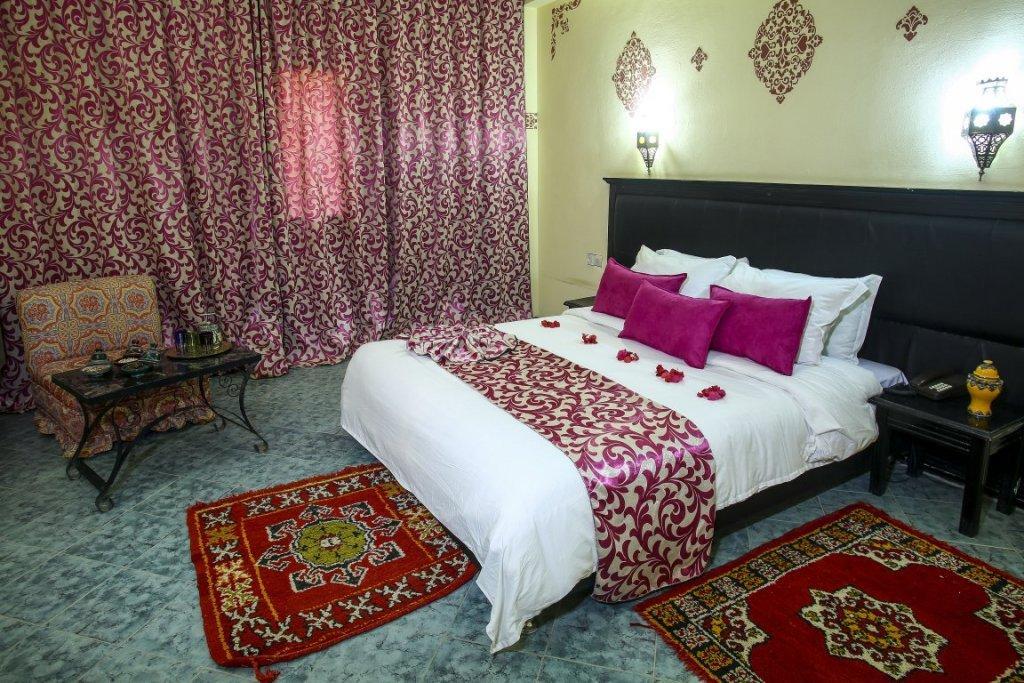 El Ati Hotel Ерфуд Екстериор снимка