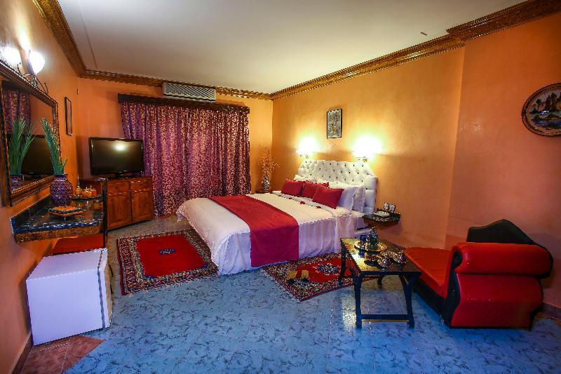 El Ati Hotel Ерфуд Екстериор снимка